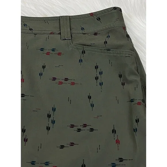 Eddie Bauer Green Skort Size 14 Pockets Stretchy Arrow Print‎ Tennis Golf Casual - Picture 2 of 13